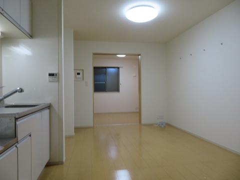 居室・リビング　室内