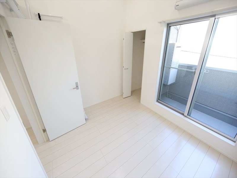 その他　洋室5.6帖　ロフト4.8帖（収納でも使えます）