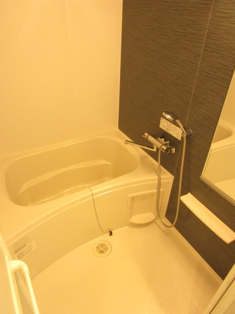 バス・シャワールーム　★浴室乾燥機付きバスルーム★