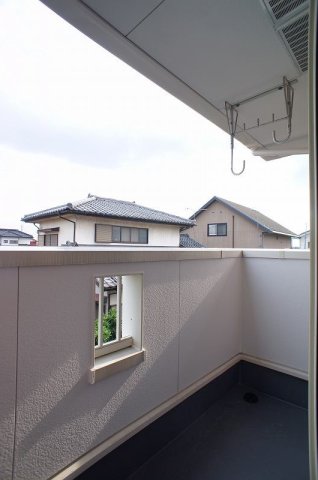 バルコニー　暖かな日差しのふりそそぐバルコニー