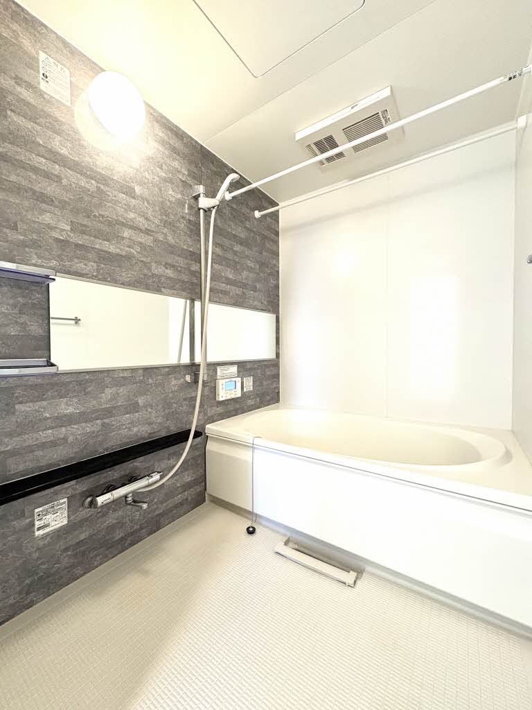 バス・シャワールーム　浴室