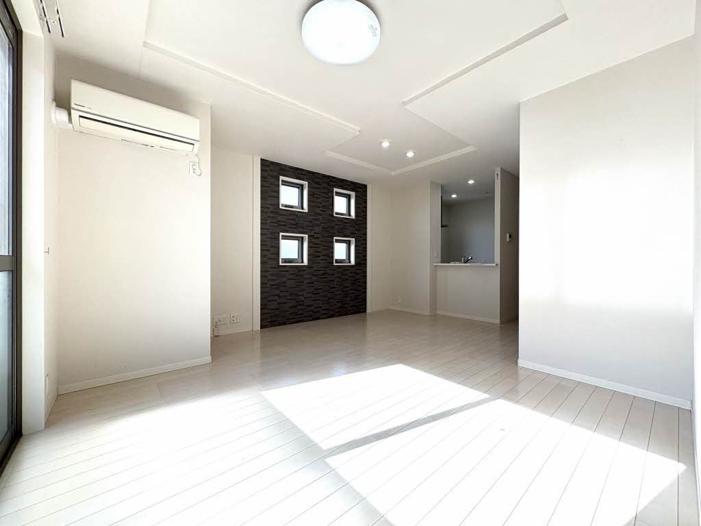 居室・リビング　リビング