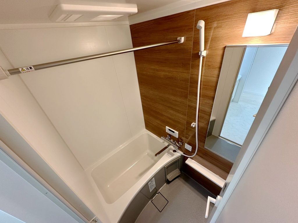 バス・シャワールーム　バルコニー