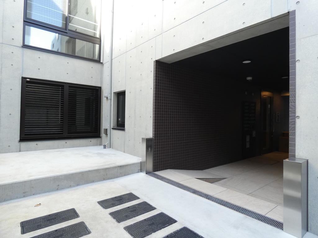 エントランス　エントランス