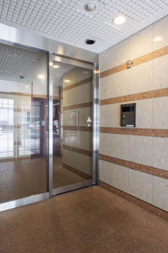 エントランス　エントランス