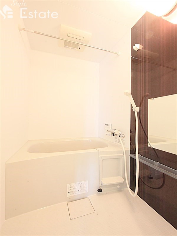 バス・シャワールーム　バスルーム