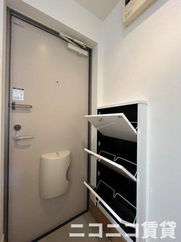 玄関　モデルルームの為、現状を優先致します。