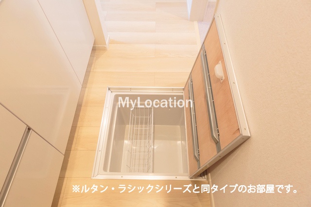 その他設備　☆床下収納付きです☆