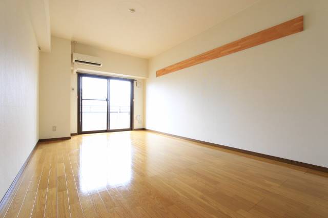 居室・リビング　広いお部屋です