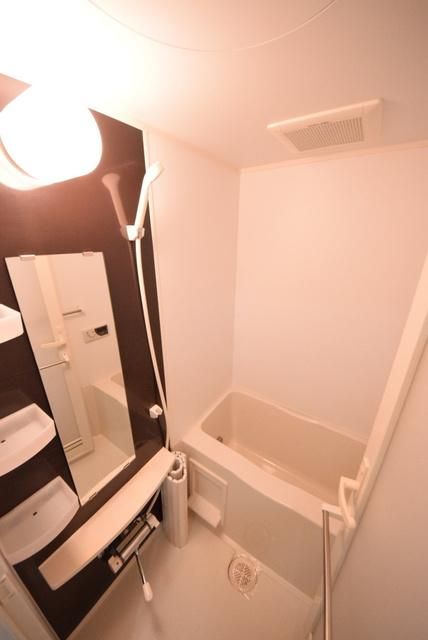 バス・シャワールーム　浴室