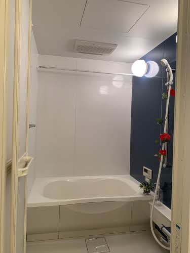 バス・シャワールーム　追い焚き機能付き