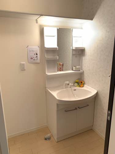 洗面設備　洗髪洗面化粧台