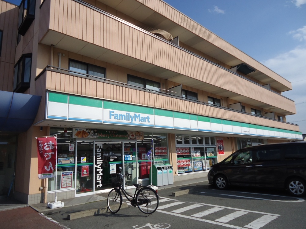 コンビニ　ファミリーマート　多治米５丁目店（コンビニ）まで659m