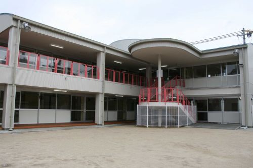 幼稚園・保育園　大淀保育所（幼稚園・保育園）まで606m