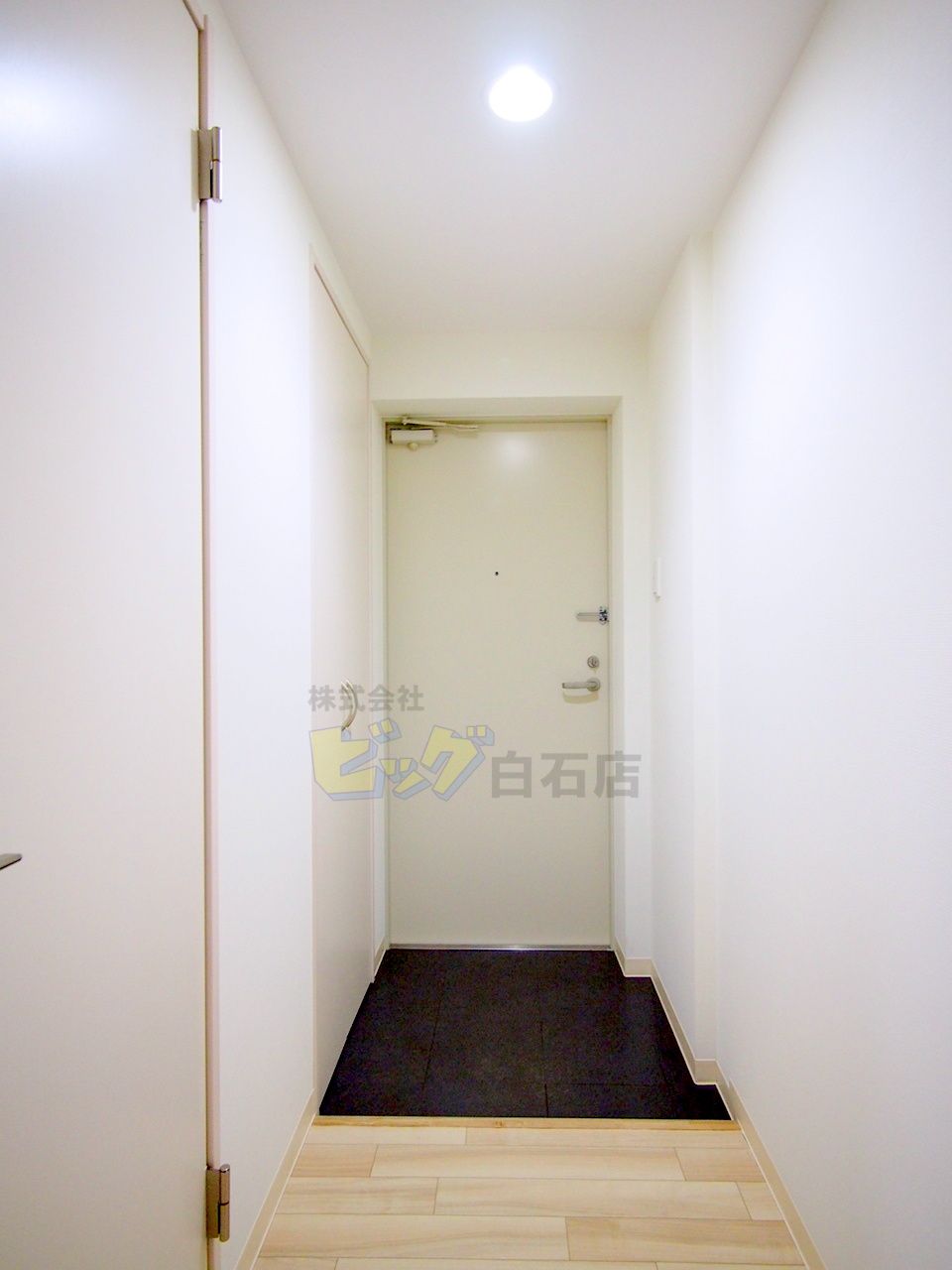 玄関　広々とした玄関です♪