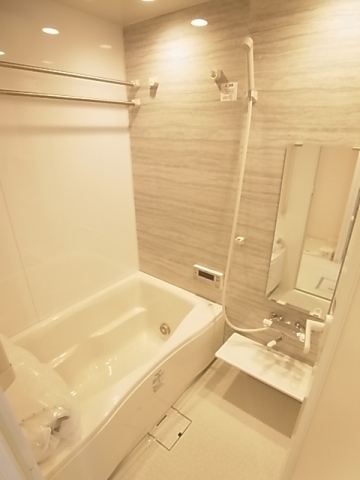 バス・シャワールーム　バスルーム