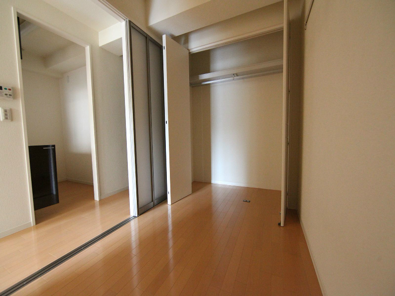 その他部屋・スペース　洋室3.4帖　クローゼット（収納充実してます）