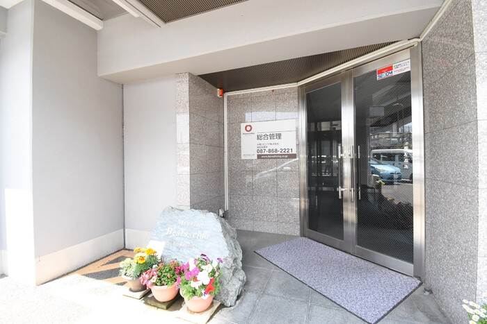 エントランス　エントランス