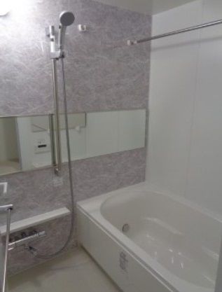 バス・シャワールーム　☆ゆっくりくつろげるお風呂☆