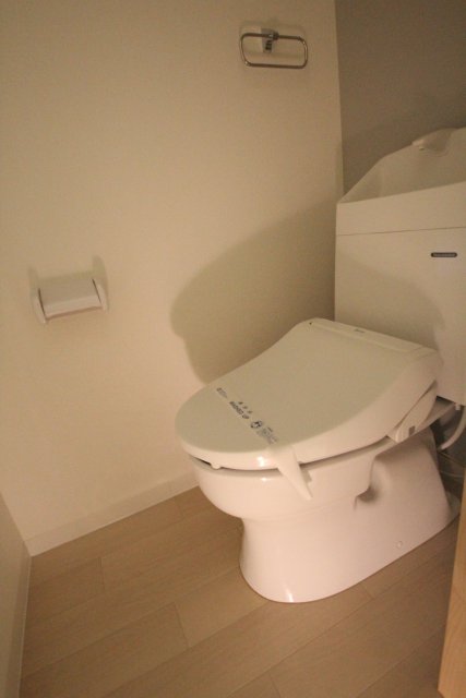 トイレ　別号室の写真です