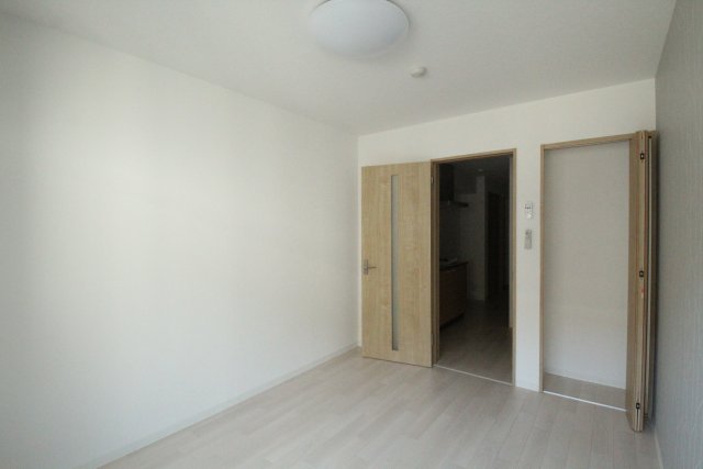 居室・リビング　別号室の写真です