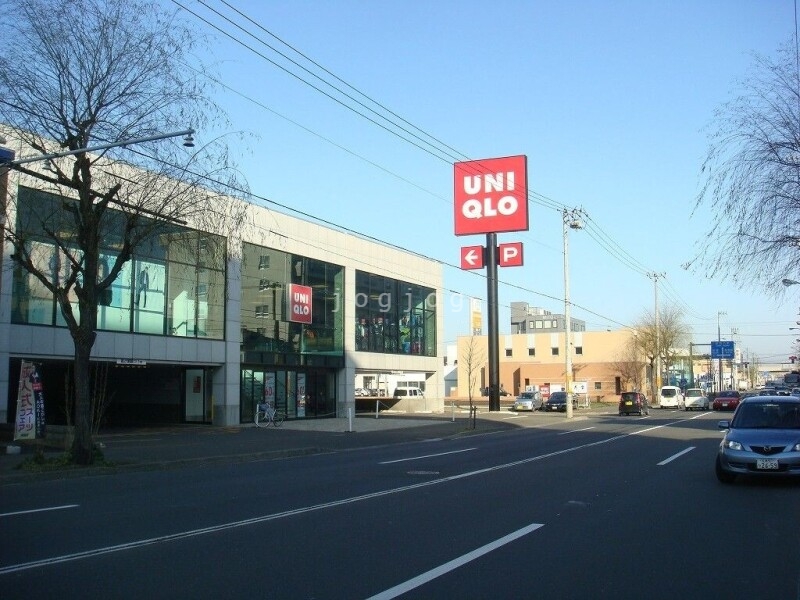 ショッピングセンター　ユニクロ札幌二十四軒店（ショッピングセンター）まで513m