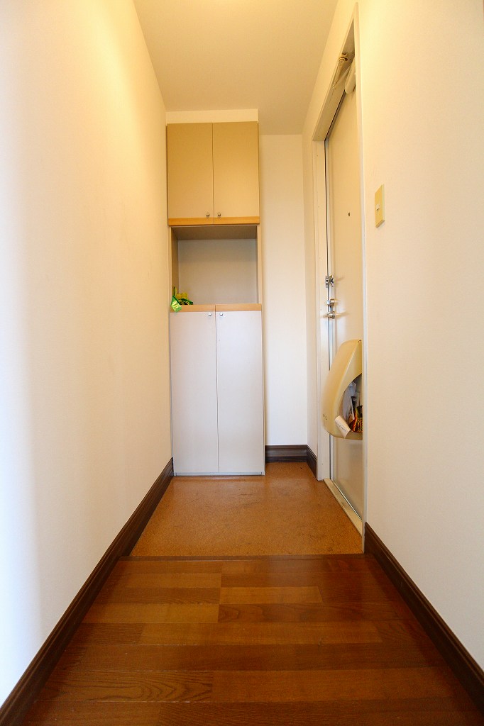 玄関　玄関　※別号室参考写真