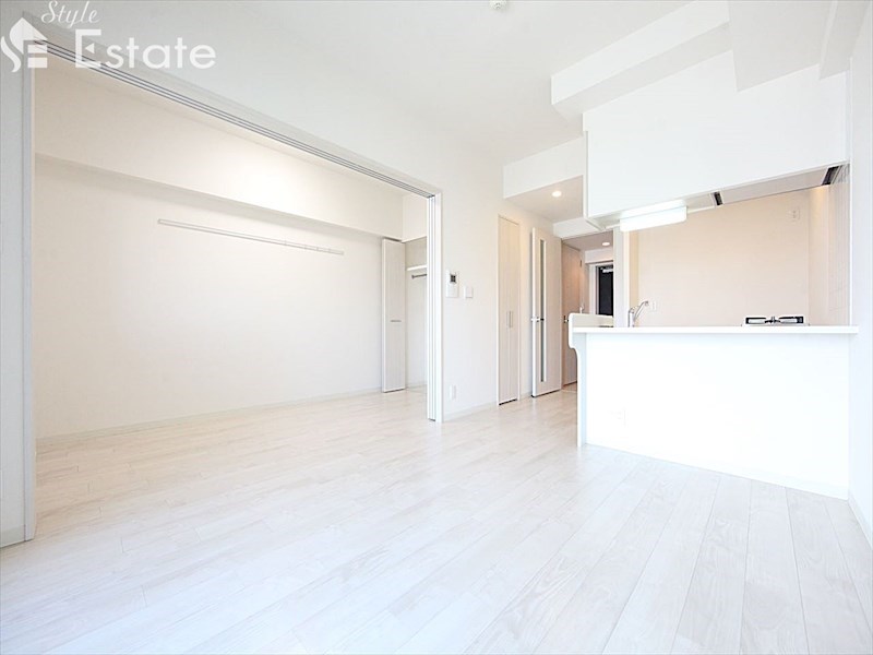 居室・リビング　内装