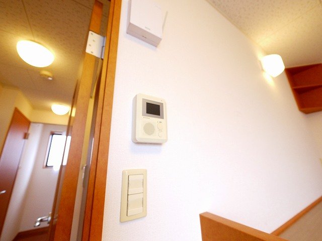 セキュリティ　モニター付きインターホンです