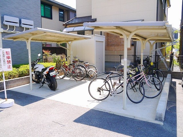 その他共有部分　自転車置き場