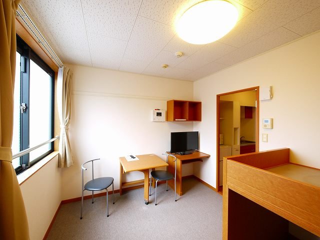 居室・リビング　コンパクトで使いやすい居間