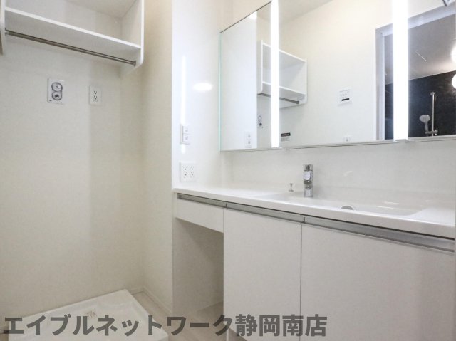 洗面設備　忙しい朝には欠かせない洗面所です
