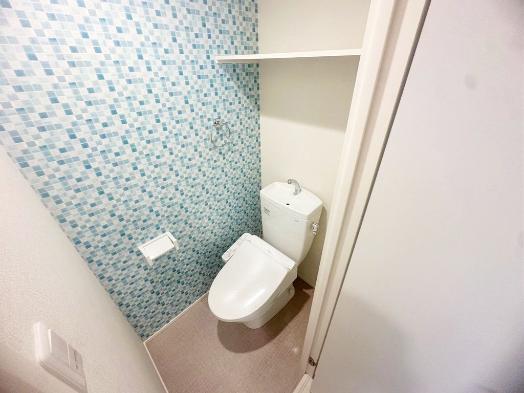 トイレ　トイレ