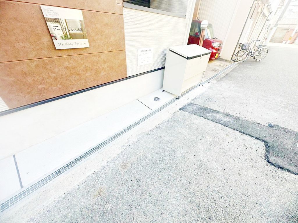 駐車場　バルコニー