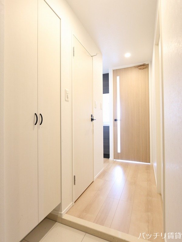 玄関　※同型タイプ写真の為、現状優先。初期費用分割可能