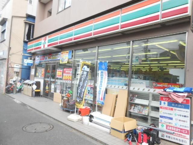 コンビニ　★★セブンイレブン（コンビニ）まで374m