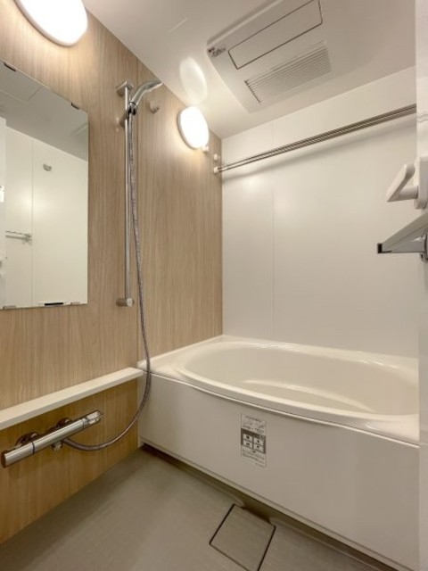 バス・シャワールーム　※写真は同タイプ住戸です。