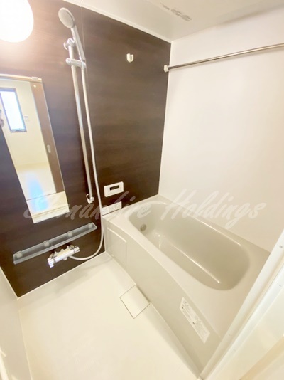 バス・シャワールーム　清潔感のあるお風呂です♪