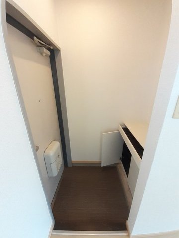 玄関　シューズボックス付きの玄関です★