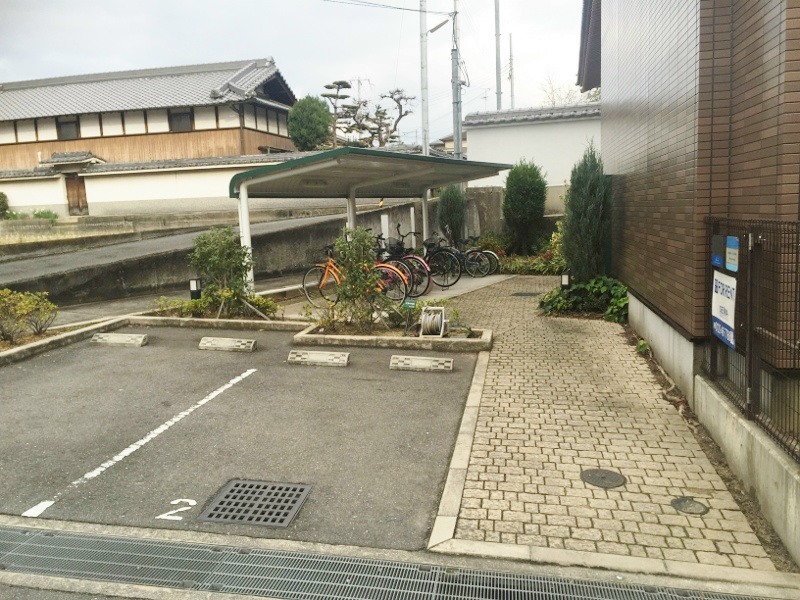 駐車場　駐車場