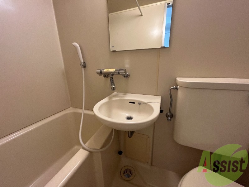 洗面設備　歯磨きや洗面はこちらでお願いいたします。