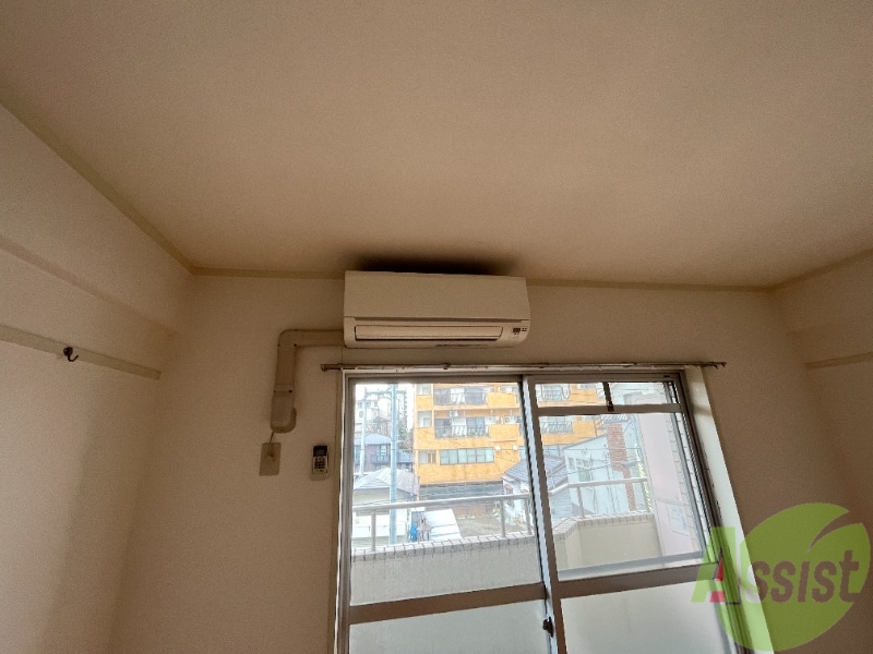 その他設備　エアコンは綺麗ですね。夏や冬もバッチリです。