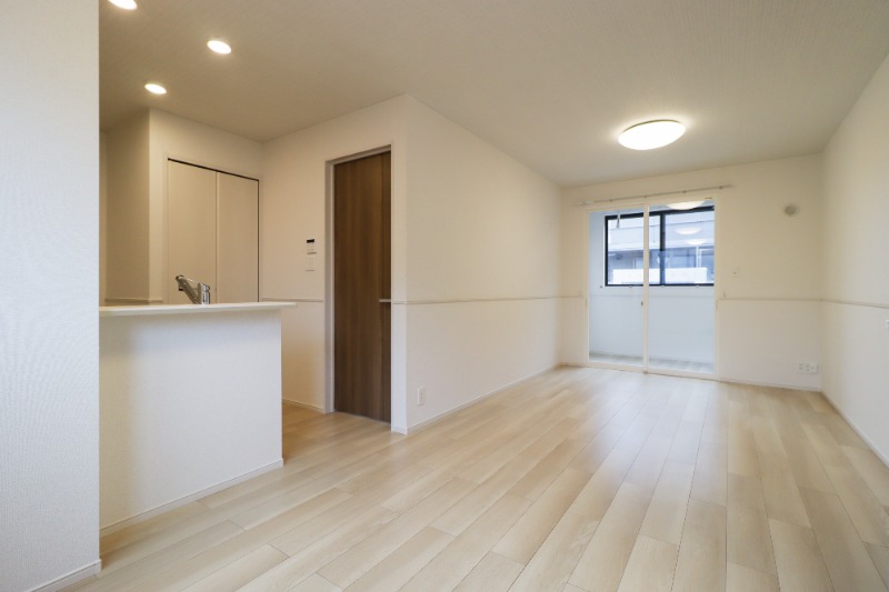 居室・リビング　図面と現状に相違がある場合には現状を優先