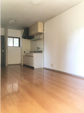 居室・リビング　スタンダードな洋室です