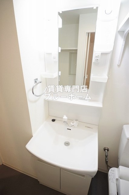 洗面設備　独立洗面台あります！