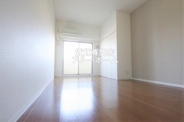 居室・リビング　10.2帖の広いお部屋！