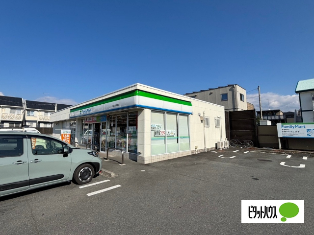 コンビニ　ファミリーマート富士宮淀師店（コンビニ）まで522m