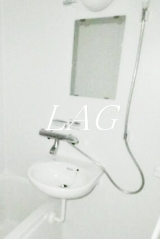 洗面設備　洗面台です。