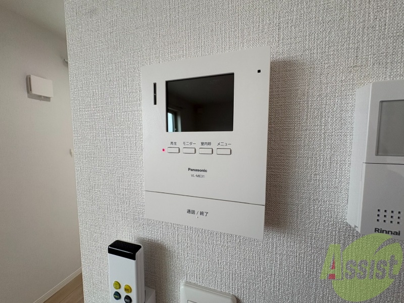 セキュリティ　ＴＶモニター付インターホンです。来客者の顔が見えるので安心！