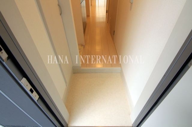 玄関　リブリ・グランディール西新井